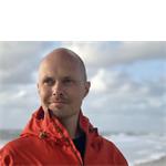 Freelancer Chris Hjorth